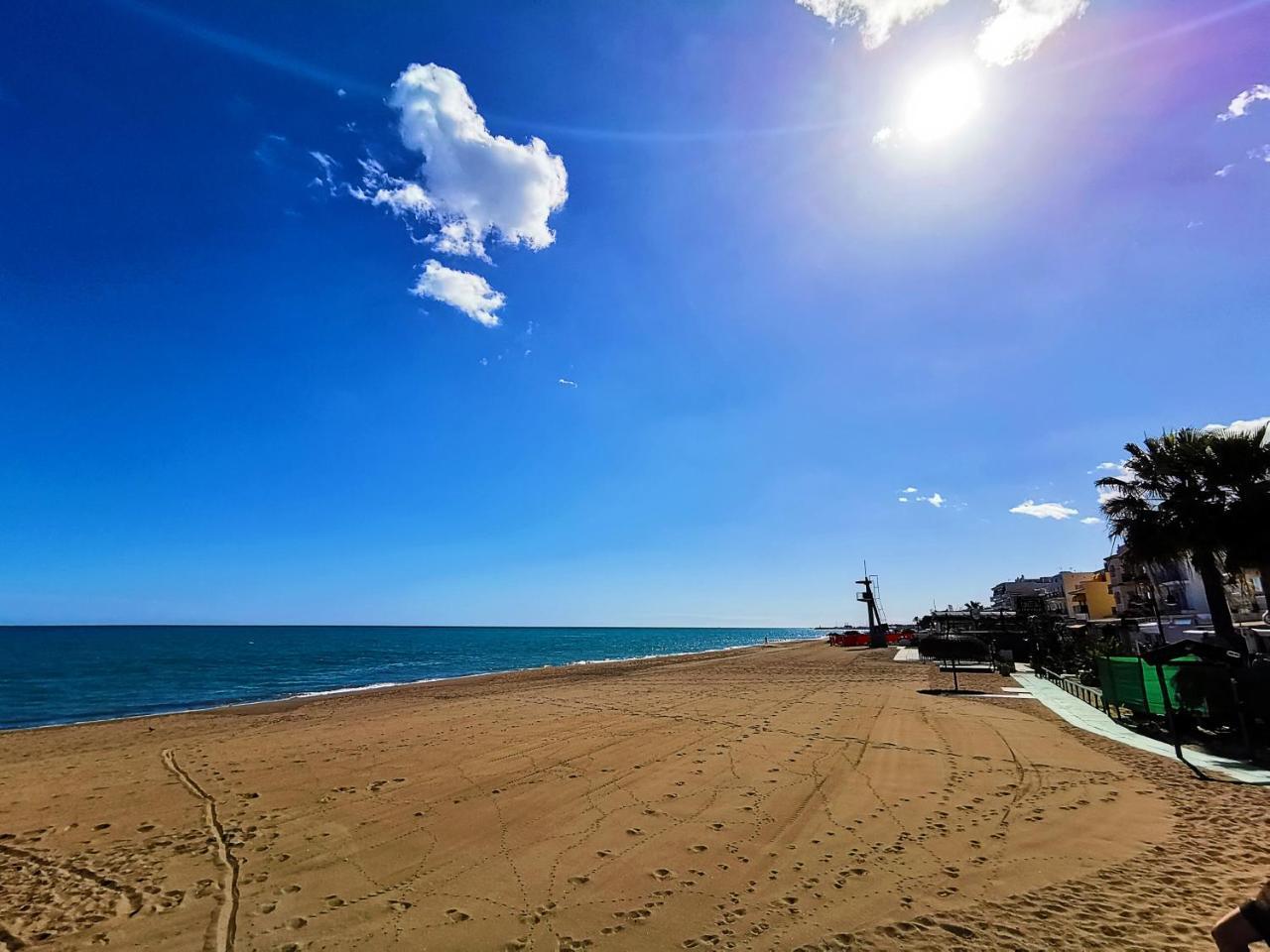 Apartamento Carihuela Торемолинос Екстериор снимка