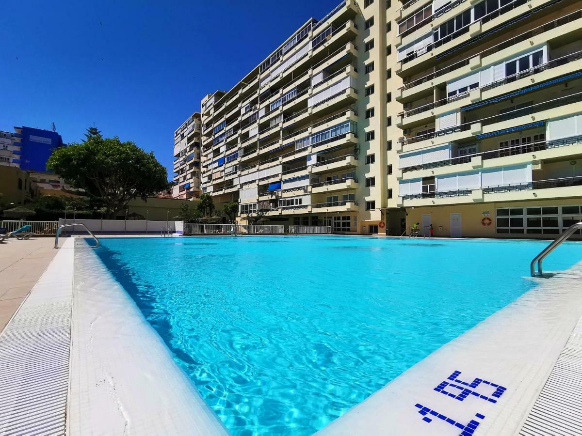 Apartamento Carihuela Торемолинос Екстериор снимка